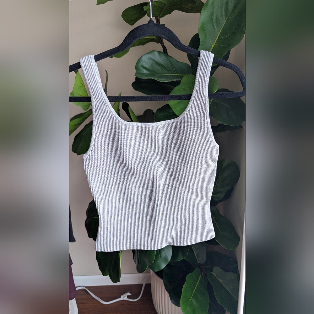 Babaton Ribbed Tank Top in Light Gray